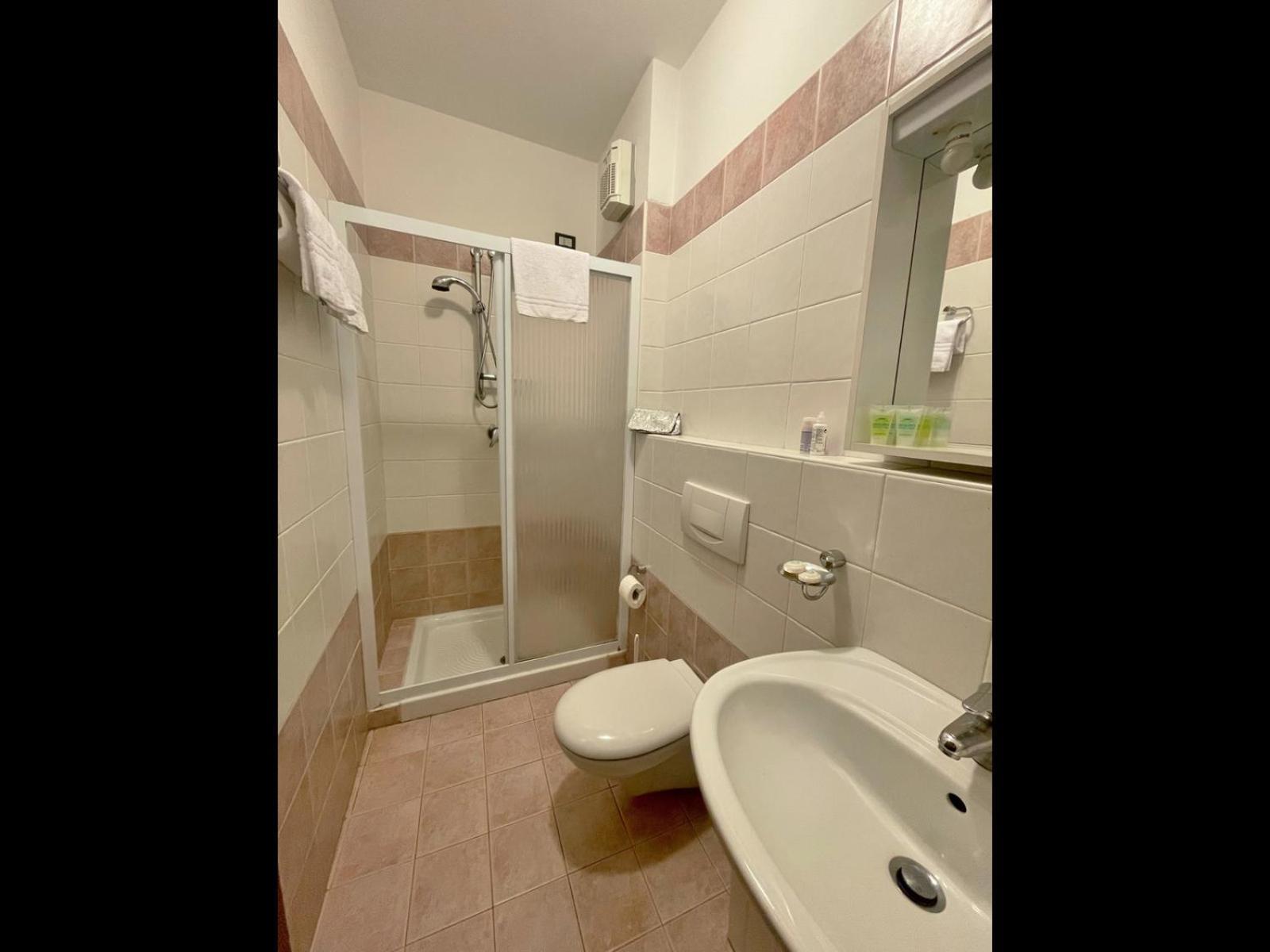 Residence Isolino Verbania Dış mekan fotoğraf